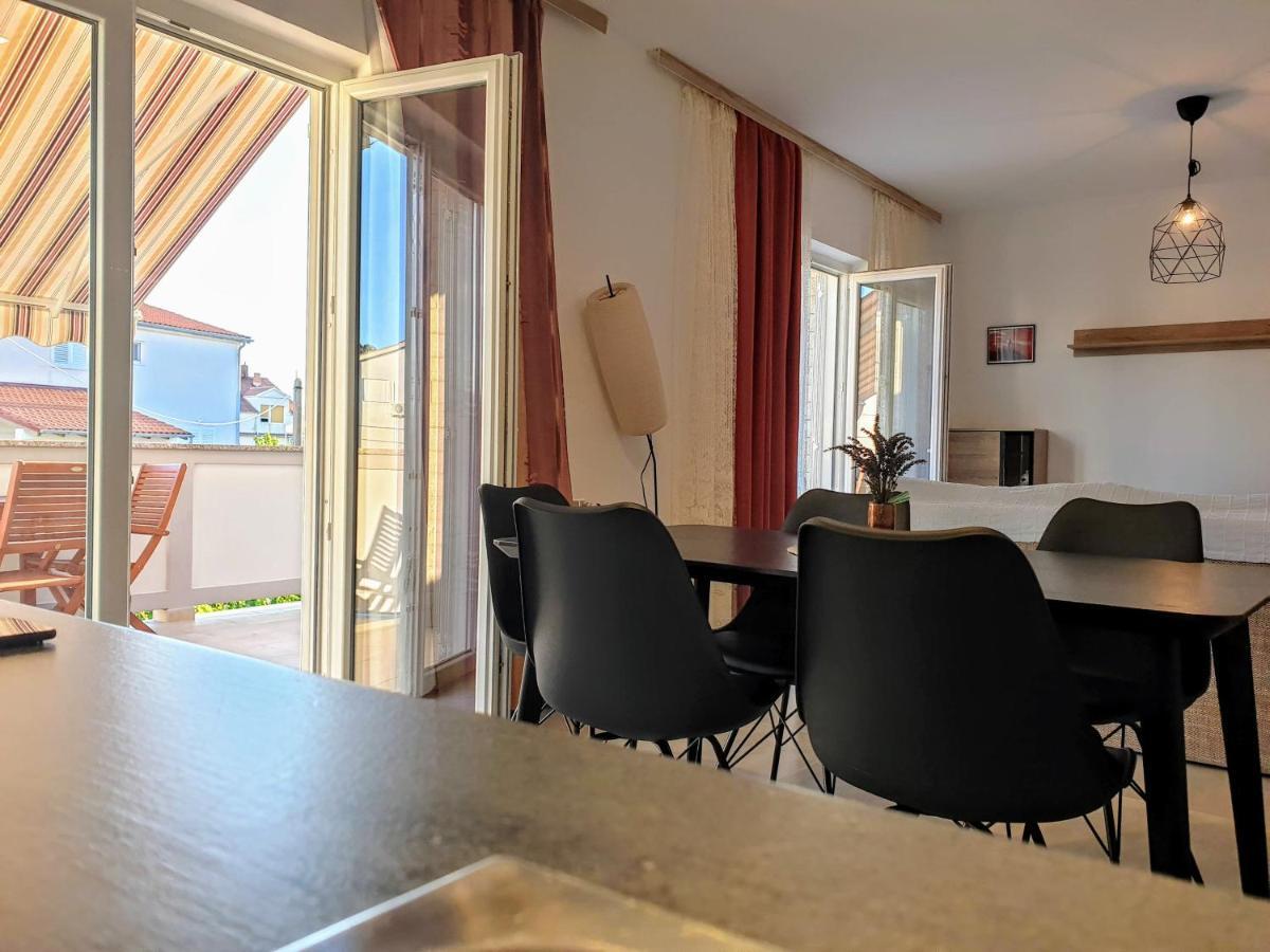 Apartments Ribaric Palit Eksteriør billede