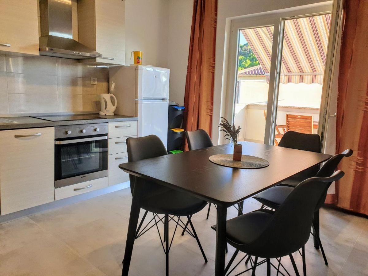 Apartments Ribaric Palit Eksteriør billede